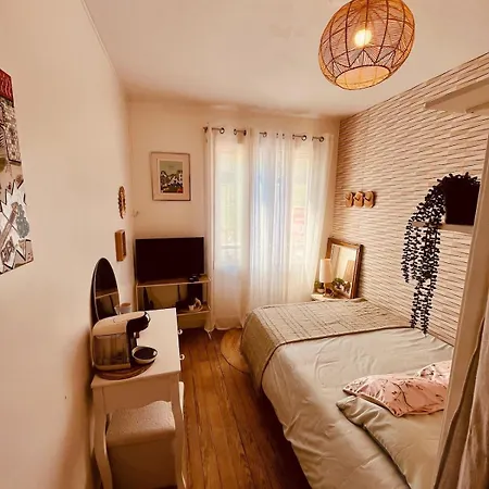 Apartment Petit Cocoon Face Au Chateau De Caen